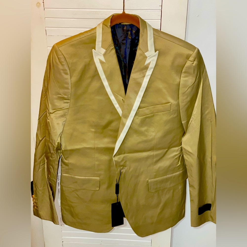 Maison
Maison Messori
Made in Italy
Tailor made menswear
Tailor made suits